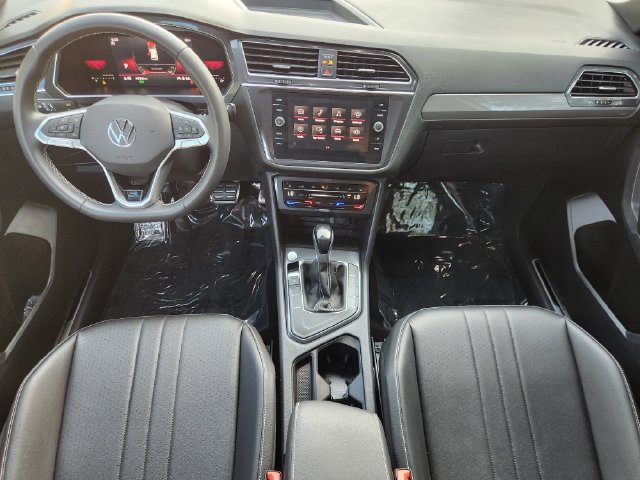 Used 2023 Volkswagen Tiguan SE R-Line FWD image 28