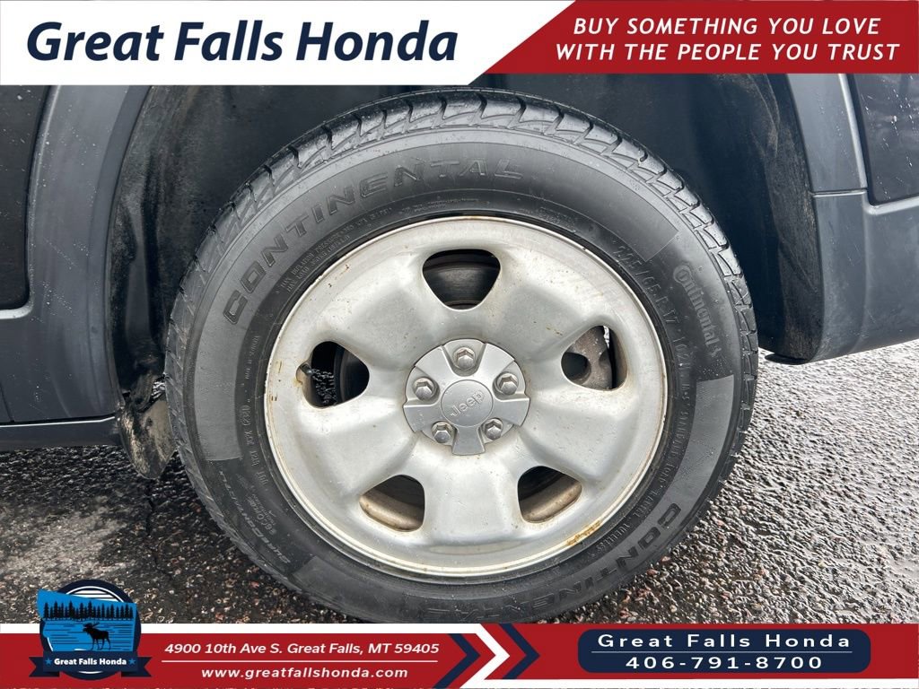 Used 2016 Jeep Cherokee Sport image 31