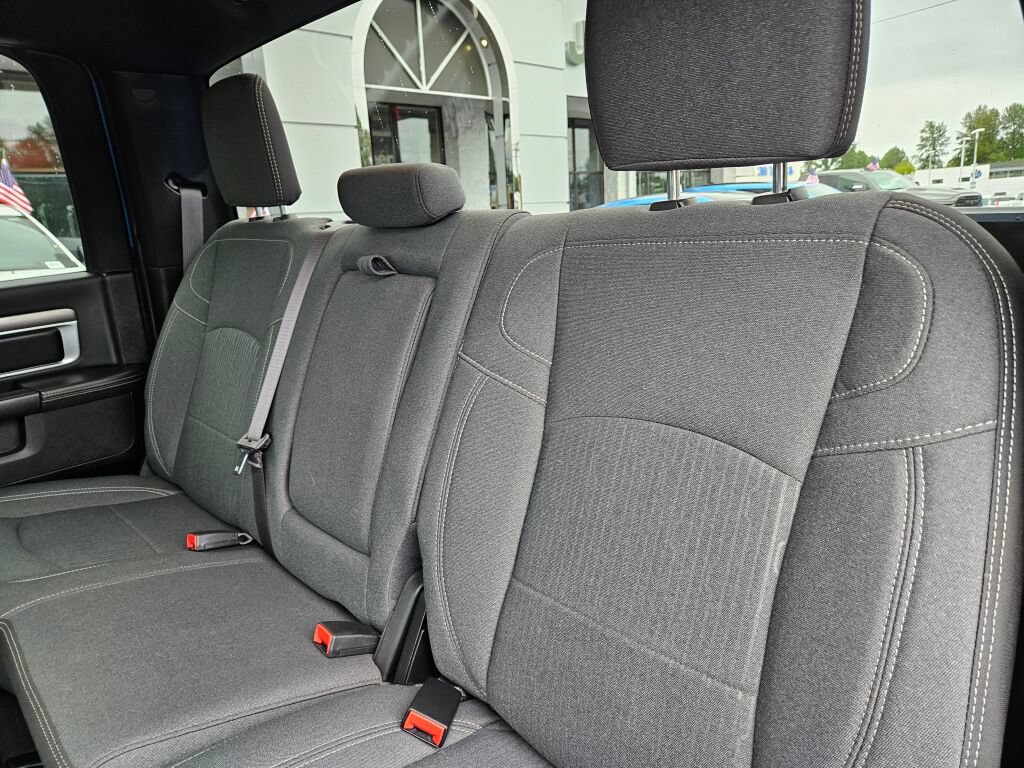Used 2024 RAM 1500 Warlock AWD/4WD image 15
