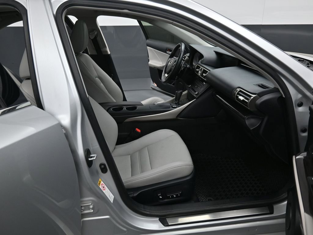 Used 2015 Lexus IS 250 AWD w/ Luxury Package image 38