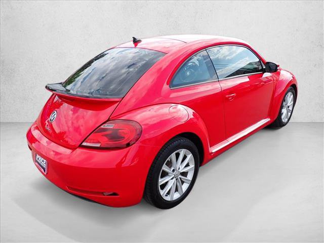 Used 2018 Volkswagen Beetle 2.0T S w/ Style & Comfort Package For S FWD video 4