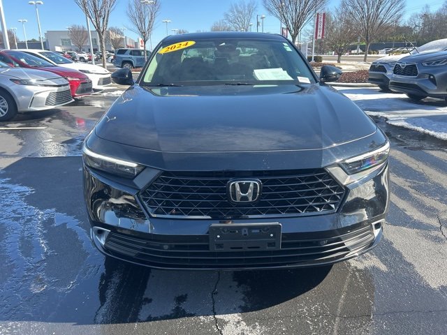 Used 2024 Honda Accord Touring image 2
