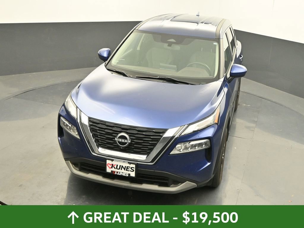 Used 2023 Nissan Rogue SV image 38