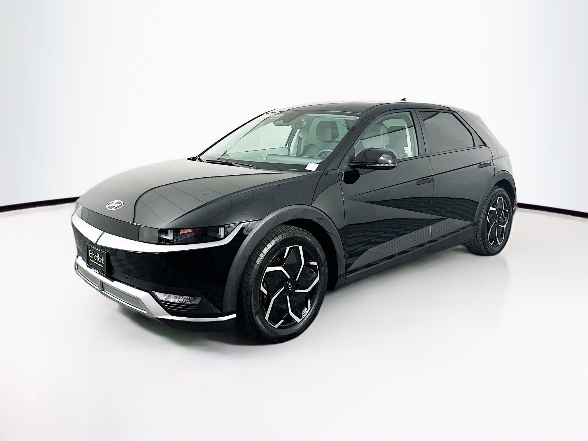Used 2024 Hyundai Ioniq 5 SEL image 3