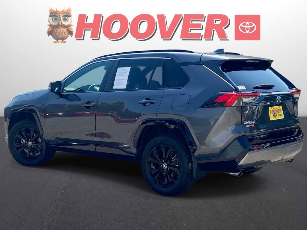 Used 2024 Toyota RAV4 SE w/ Convenience Package AWD/4WD image 8