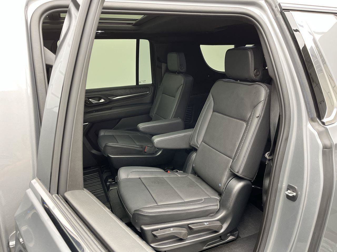 Certified 2023 GMC Yukon XL Denali AWD/4WD image 13