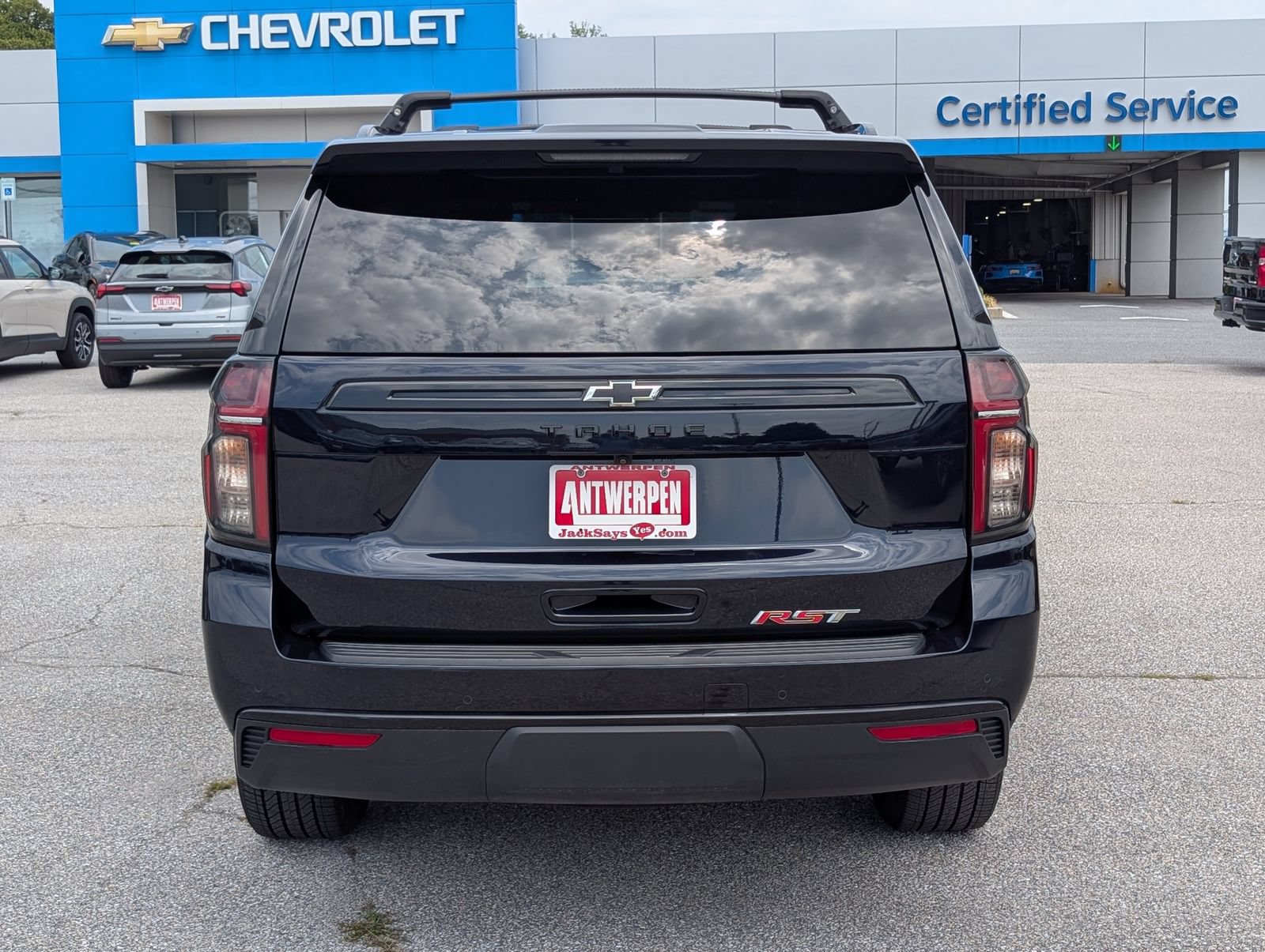 Used 2023 Chevrolet Tahoe RST AWD/4WD image 4