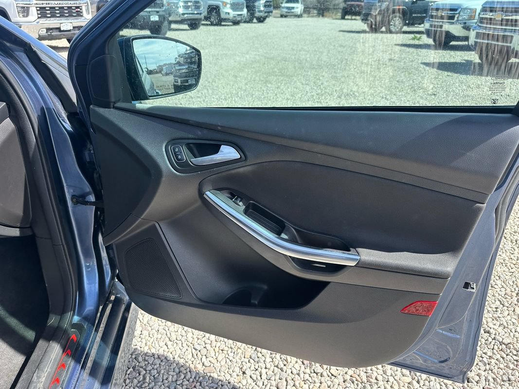 Used 2018 Ford Focus ST FWD image 13