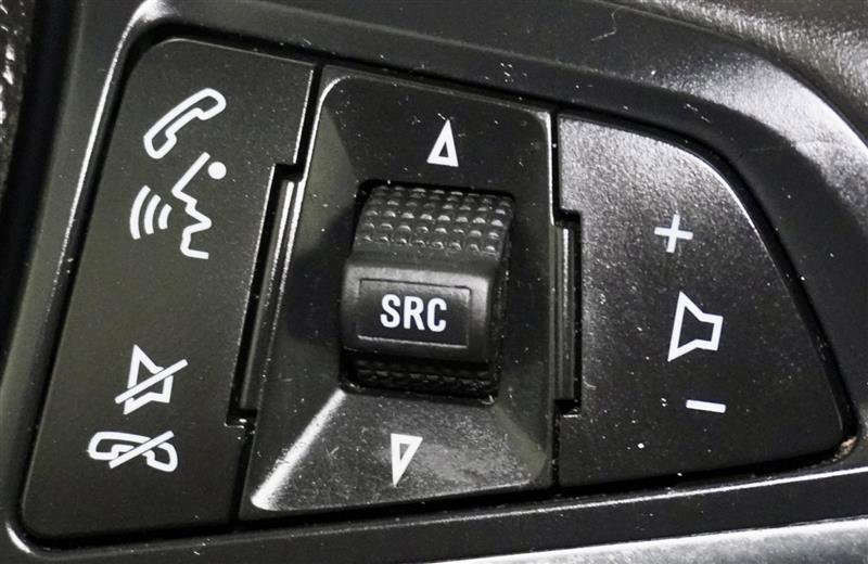 Used 2018 Buick Encore Premium image 32