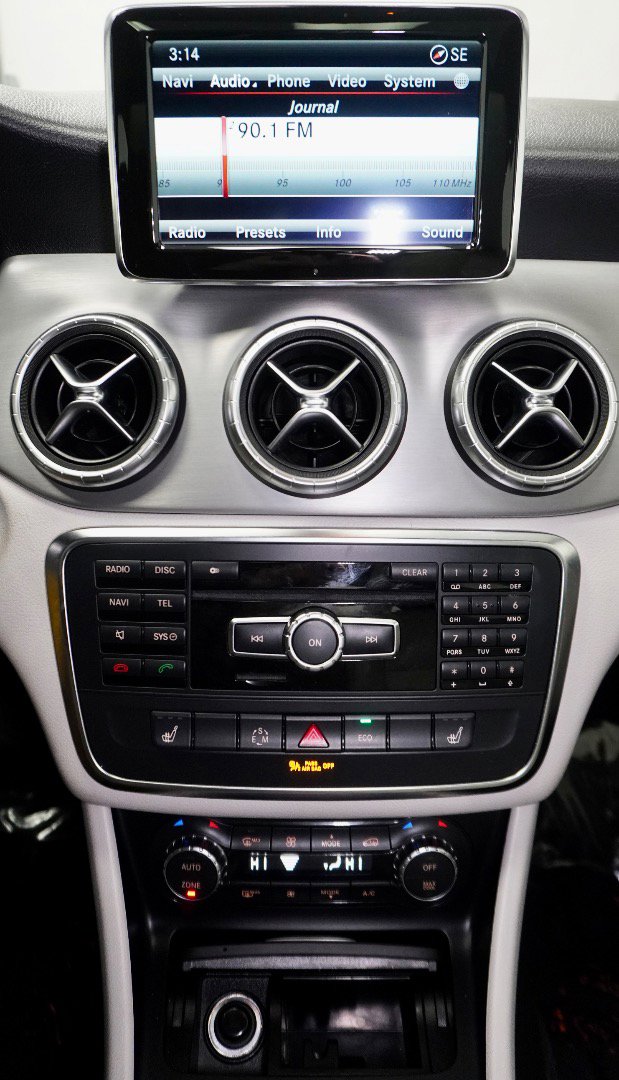 Used 2014 Mercedes-Benz CLA 250 CLA250 4MATIC image 15