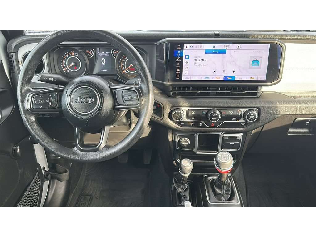 Used 2024 Jeep Gladiator Sport AWD/4WD image 23