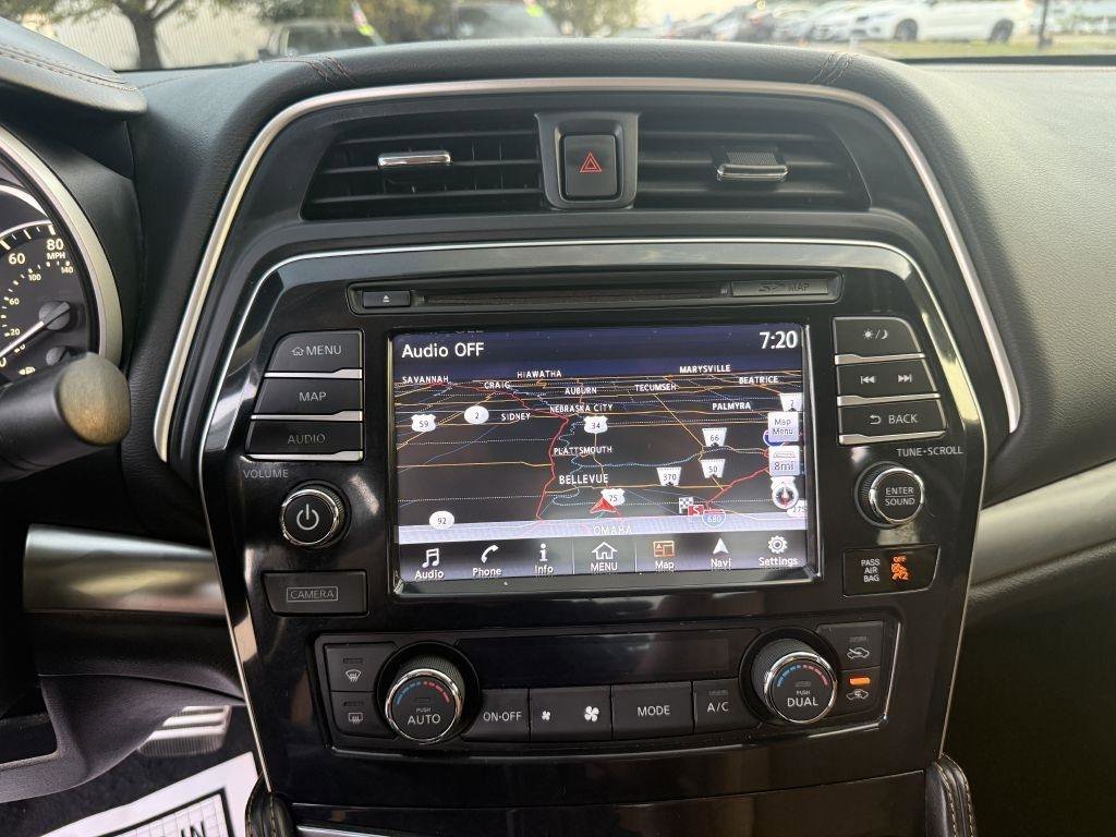 Used 2016 Nissan Maxima SR FWD image 15