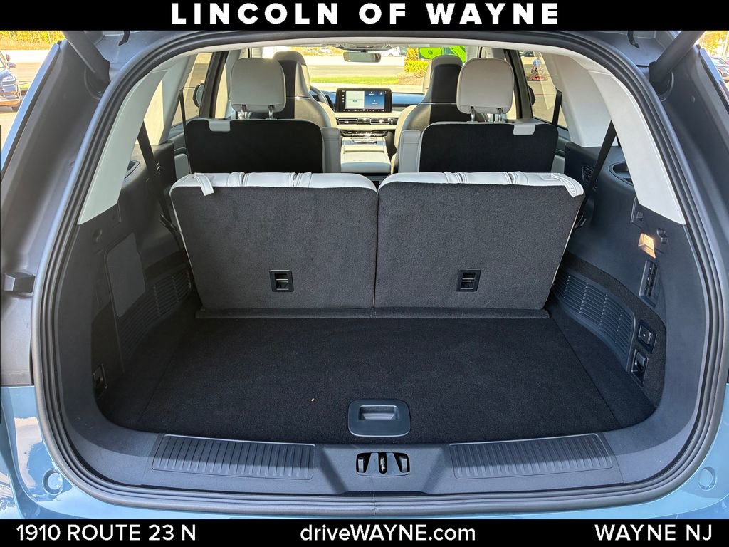 Used 2026 Lincoln Aviator Reserve AWD/4WD image 6