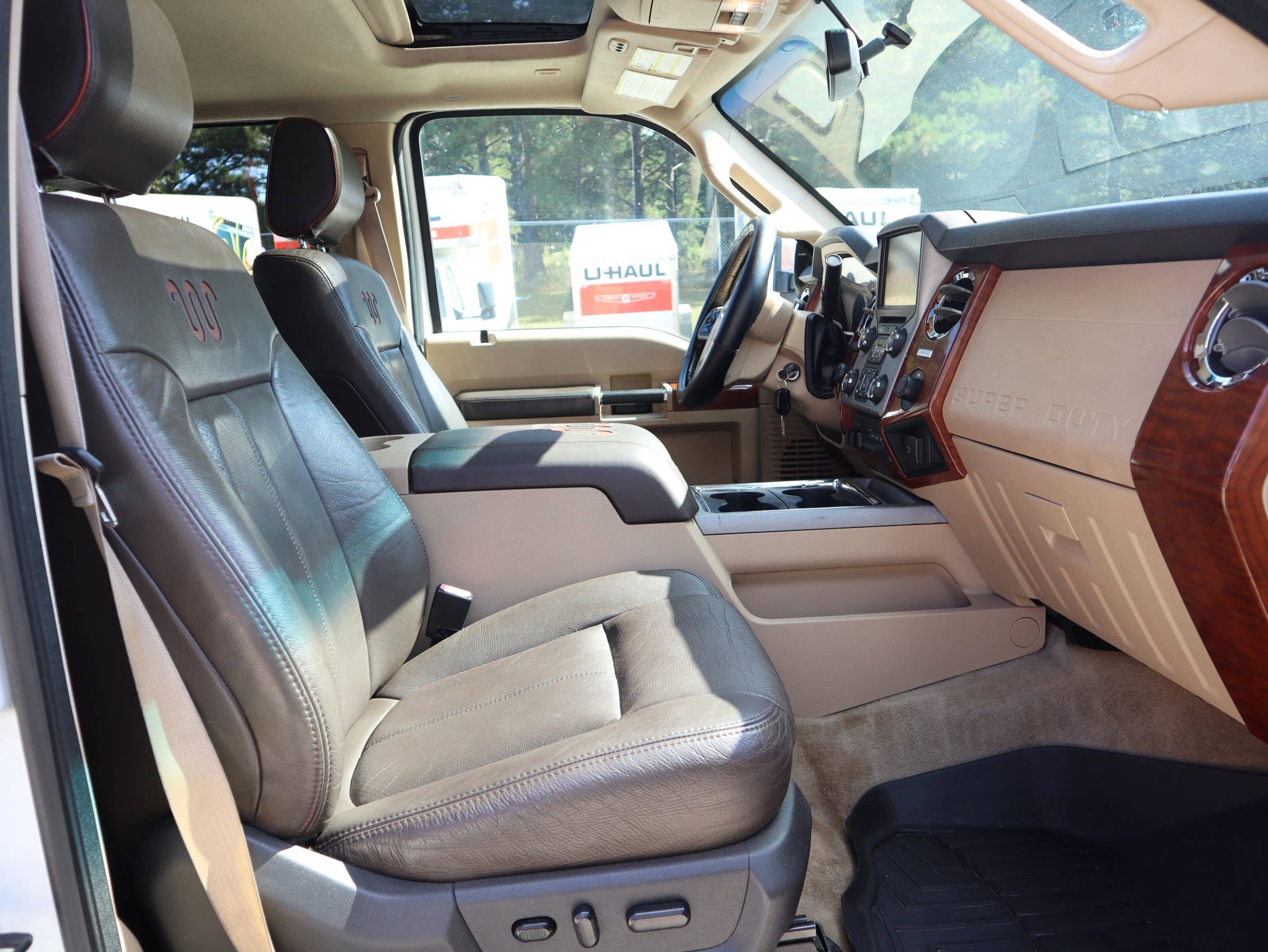 Used 2015 Ford F350 King Ranch w/ King Ranch w/Chrome Package image 15