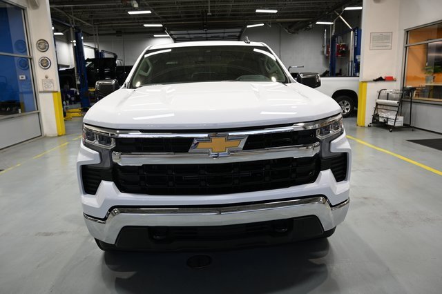 New 2026 Chevrolet Silverado 1500 LT image 2
