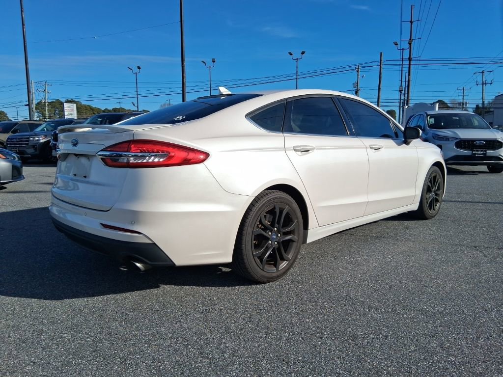Used 2020 Ford Fusion SE w/ Equipment Group 151A image 5