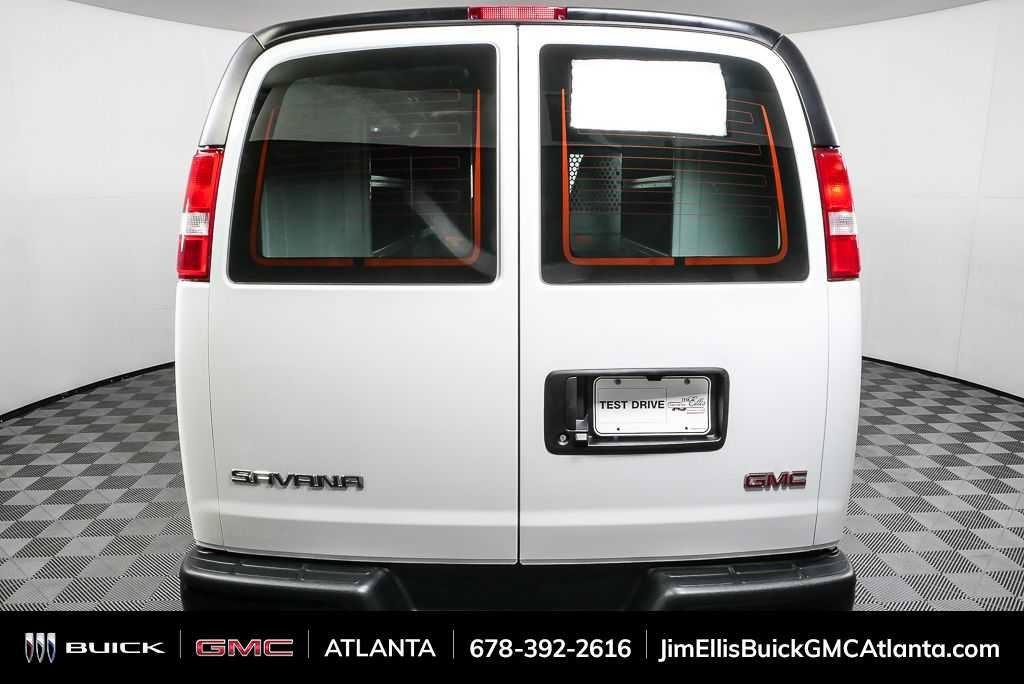 New 2025 GMC Savana 2500 w/ Driver Convenience Package RWD image 23