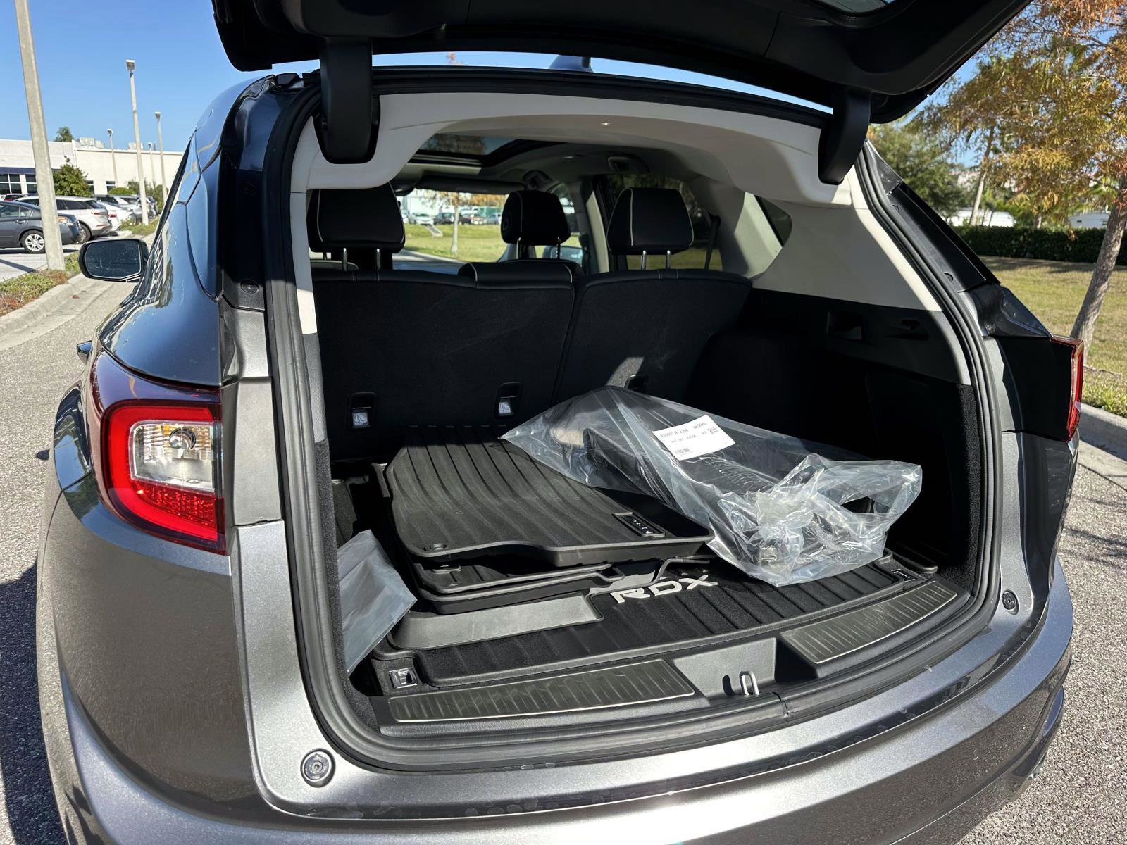 Used 2025 Acura RDX SH-AWD w/ Advance Package image 8