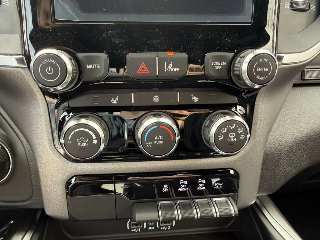 New 2026 RAM 1500 Big Horn AWD/4WD image 22