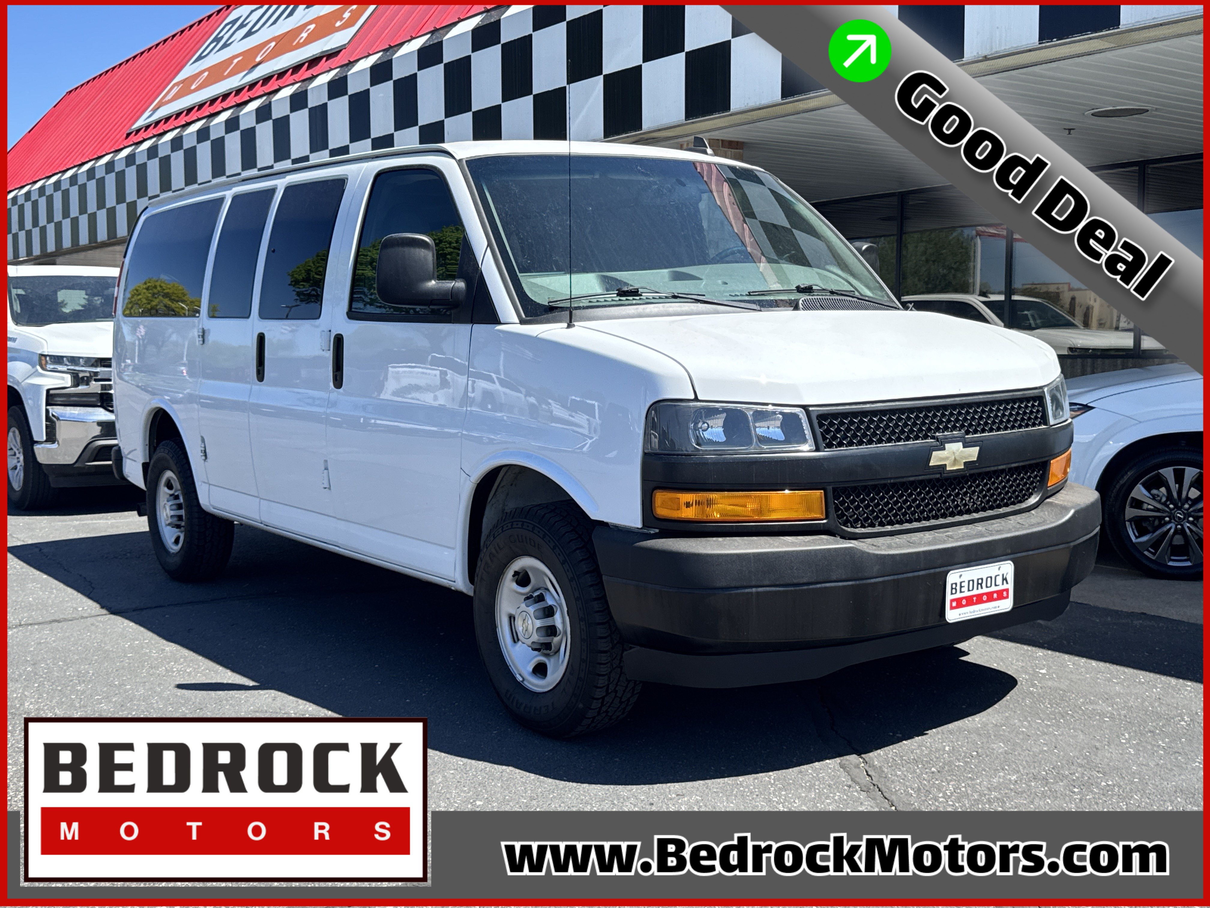 Used 2022 Chevrolet Express 2500 LS RWD image 1