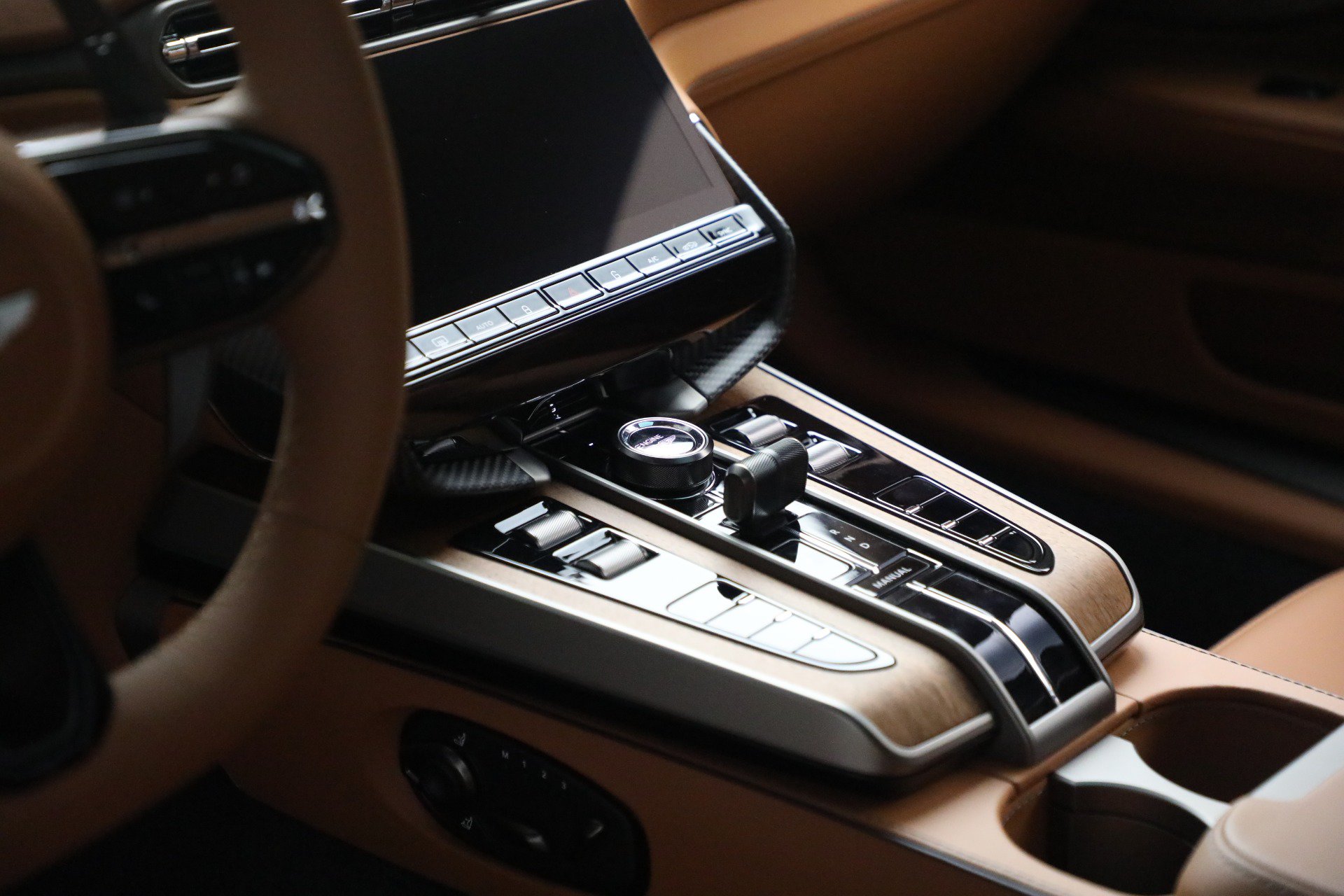New 2026 Aston Martin Vanquish RWD image 30
