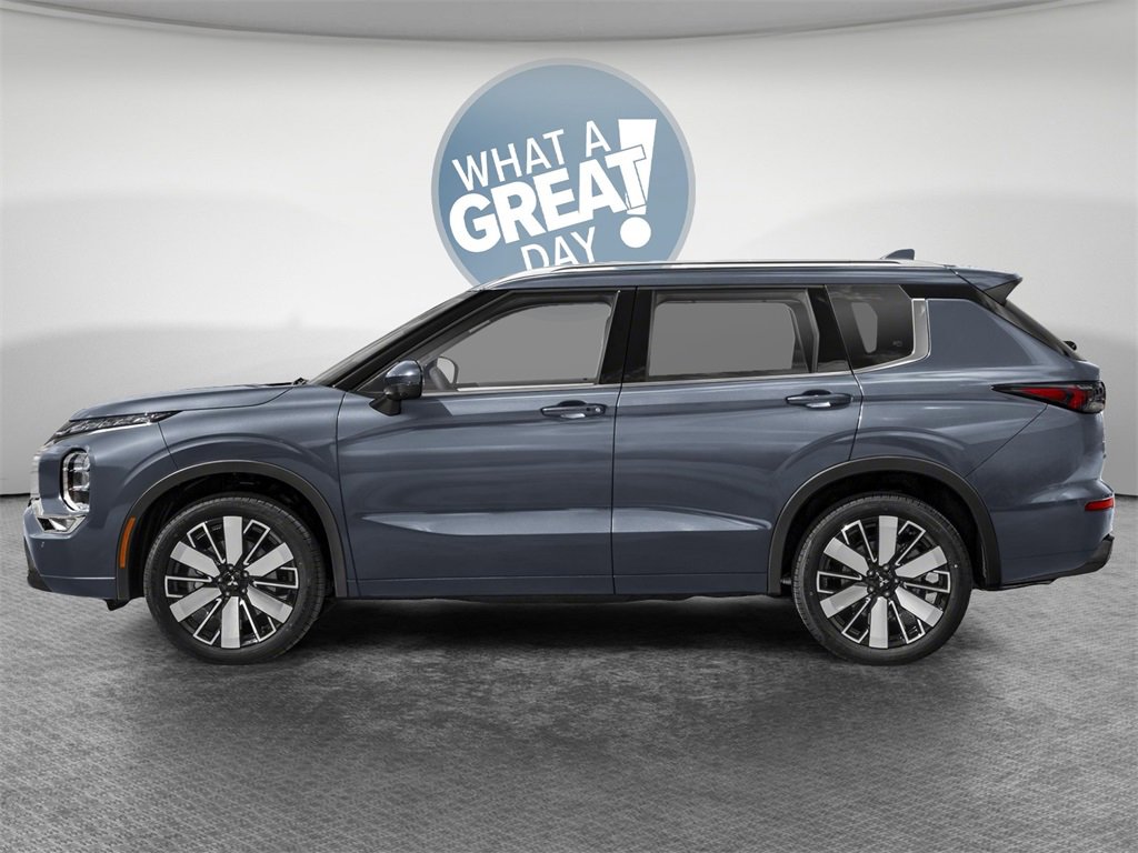 New 2025 Mitsubishi Outlander SEL image 3