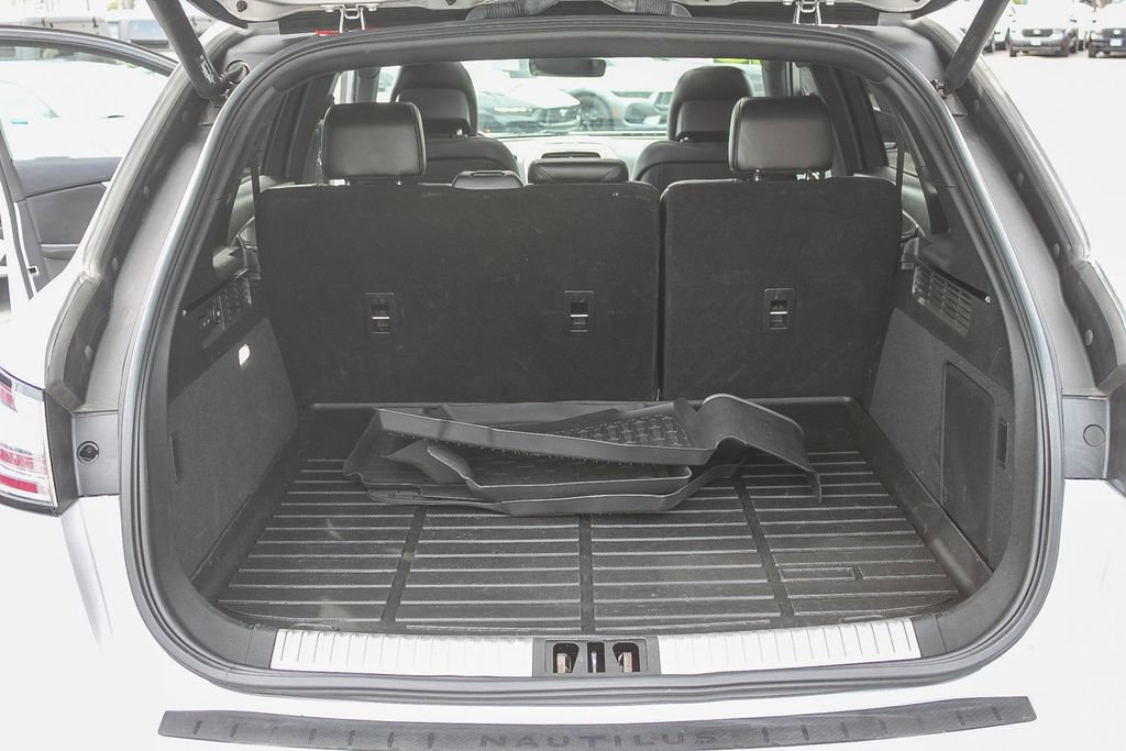 Used 2019 Lincoln Nautilus Select w/ Cargo Utility Package image 32