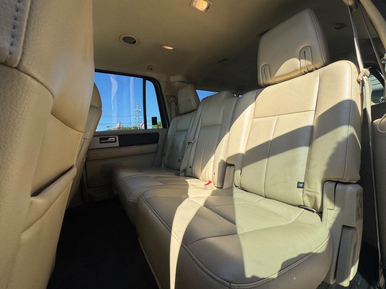 Used 2016 Ford Expedition EL XLT w/ Equipment Group 202A image 15