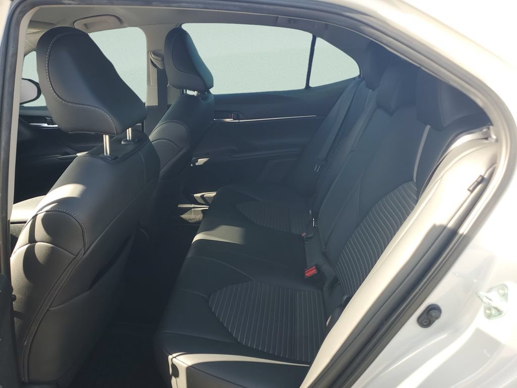 Used 2023 Toyota Camry SE w/ Convenience Package FWD image 9