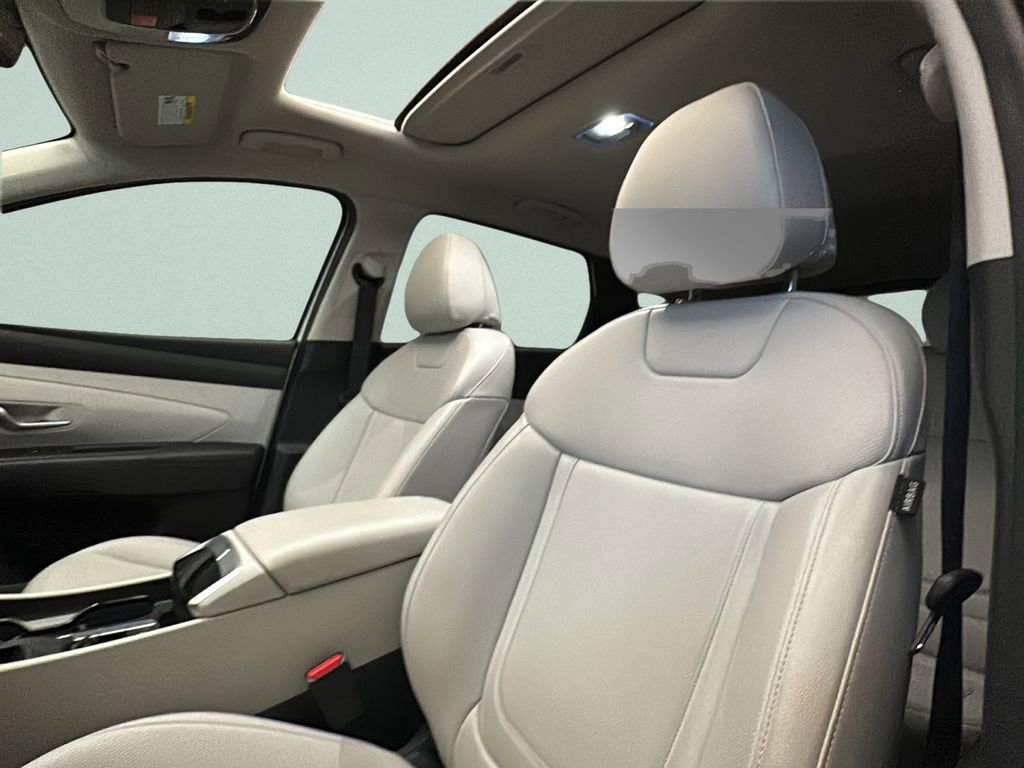 Certified 2025 Hyundai Tucson SEL image 9