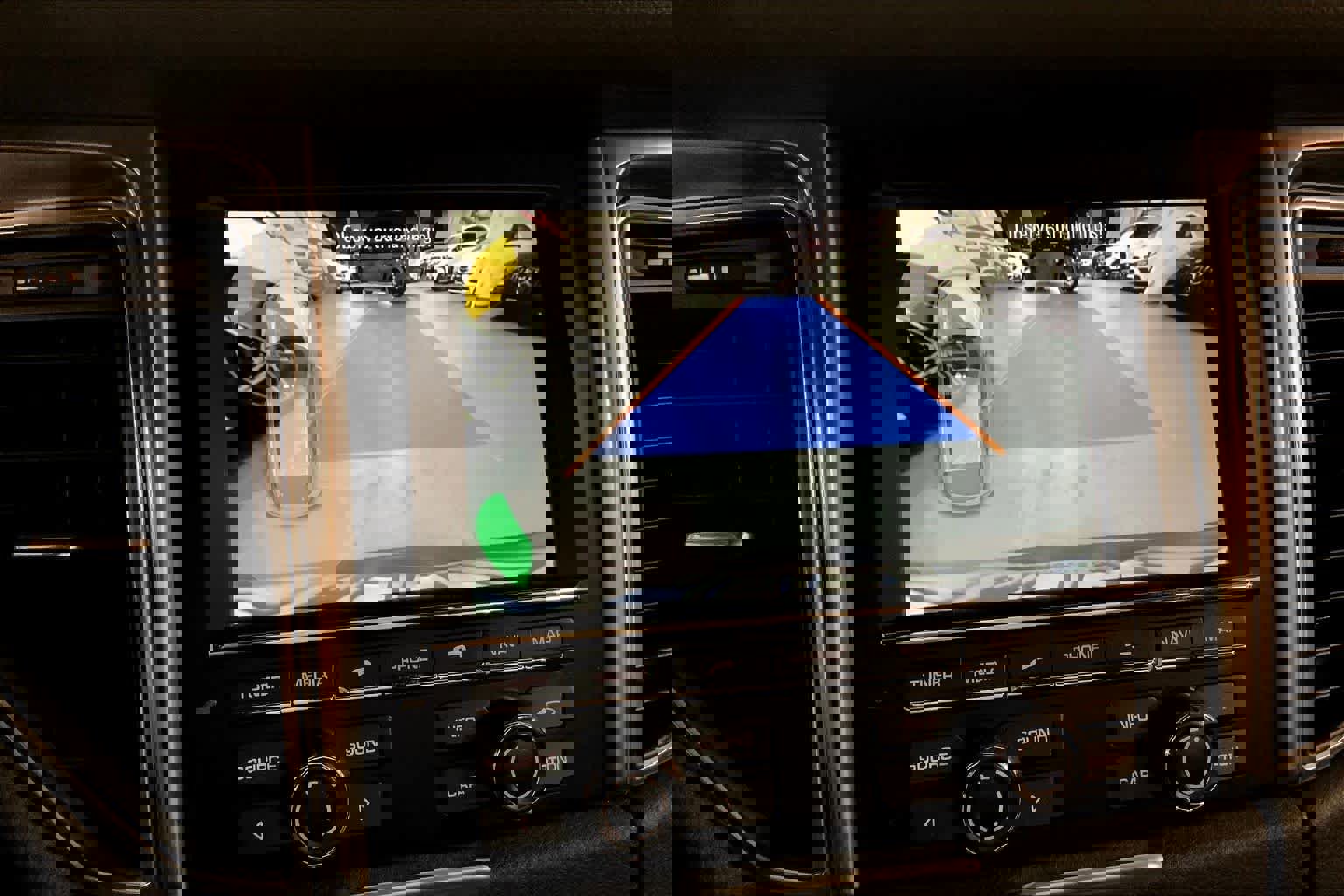 Used 2016 Porsche Macan S image 25