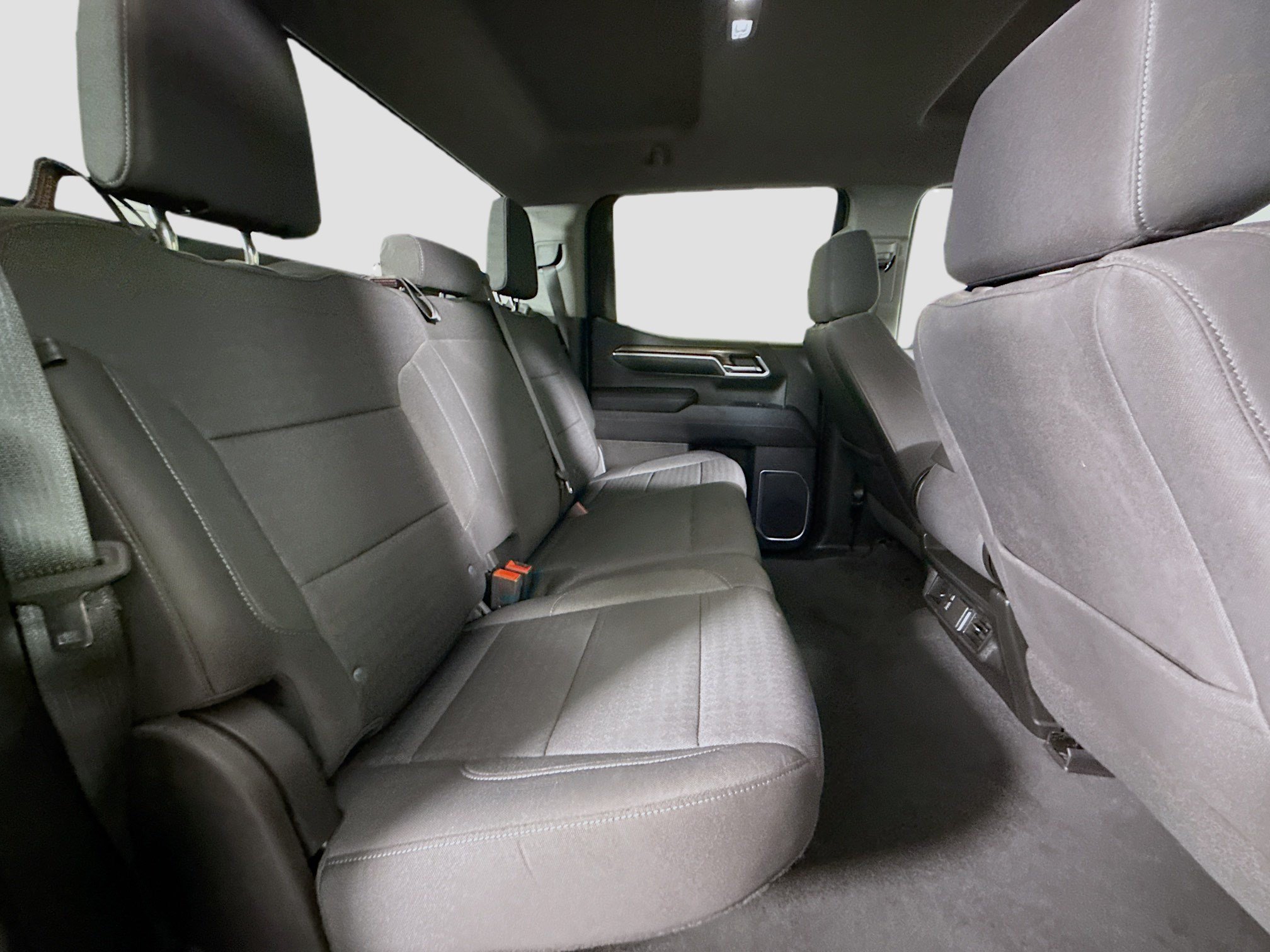 Used 2023 Chevrolet Silverado 1500 LT AWD/4WD image 27