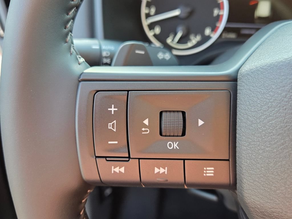 New 2026 Nissan Rogue SV FWD image 22