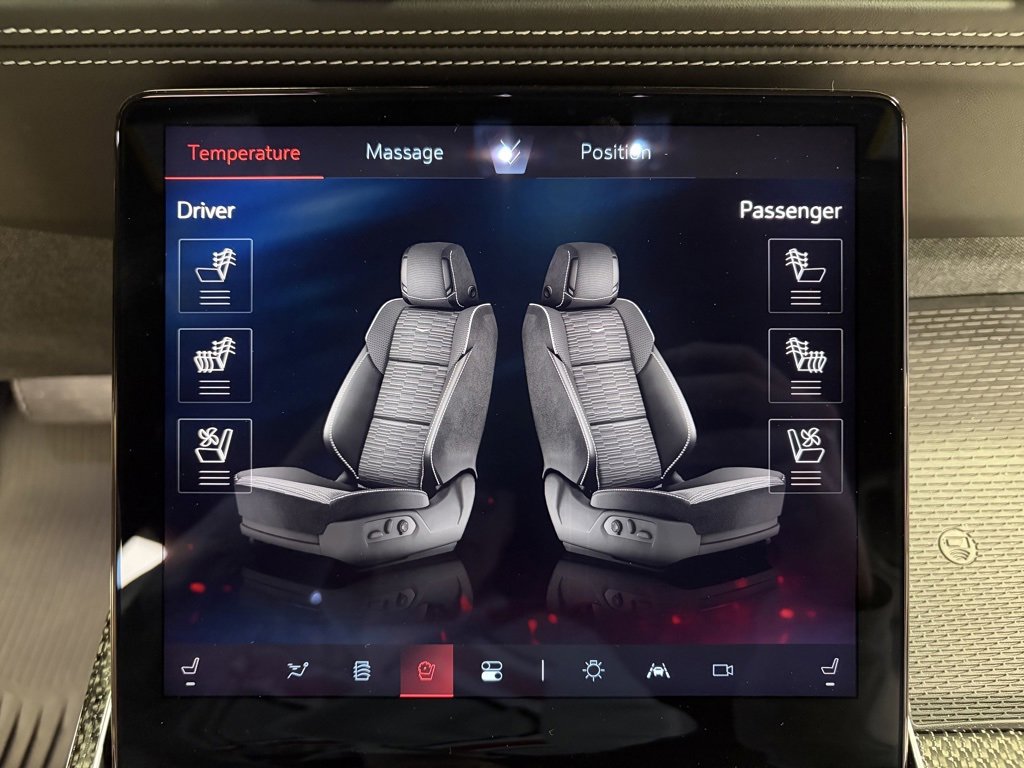 Used 2025 Cadillac Escalade ESV V image 30