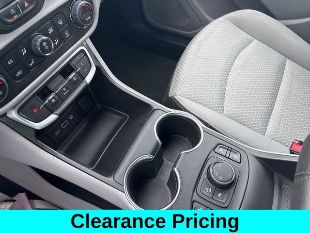 Used 2023 GMC Terrain SLE w/ Driver Convenience Package image 27