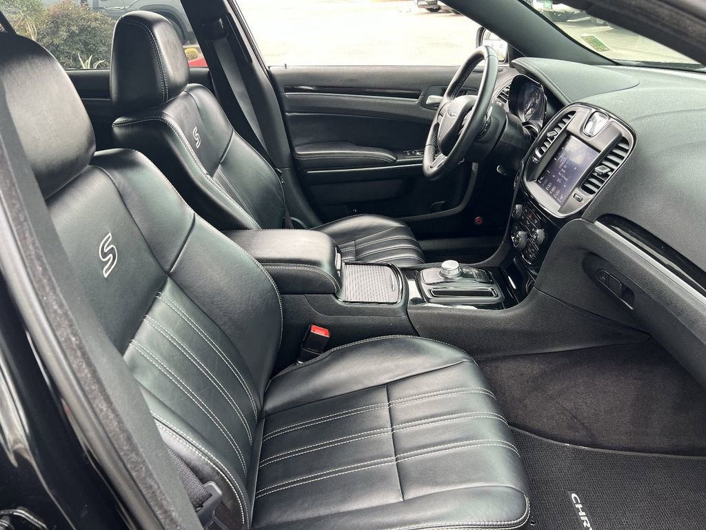 Used 2017 Chrysler 300 S w/ 300S Premium Group image 13