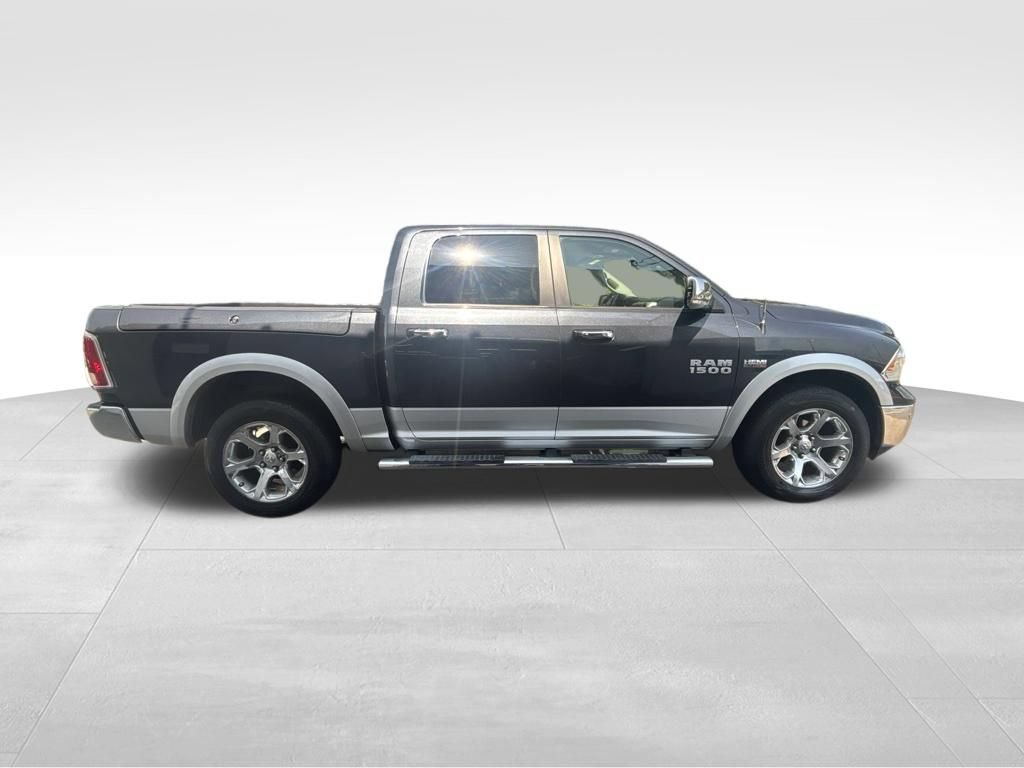 Used 2016 RAM 1500 Laramie w/ Convenience Group AWD/4WD image 8