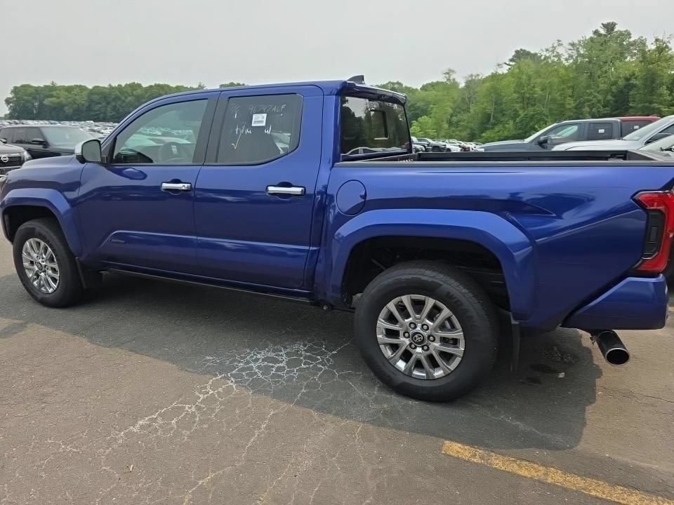 Used 2025 Toyota Tacoma Limited AWD/4WD image 7