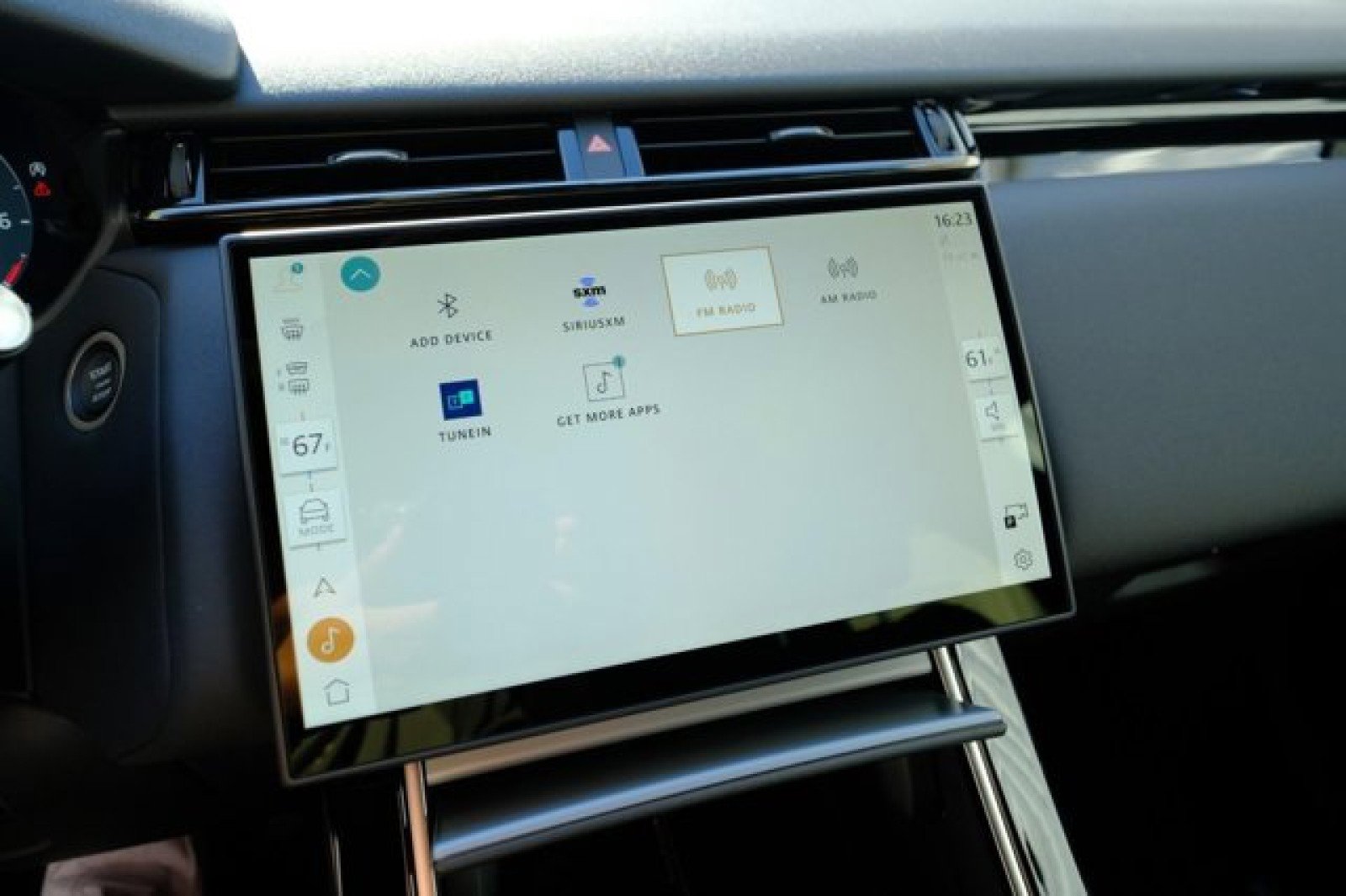 New 2025 Land Rover Range Rover Velar S image 24