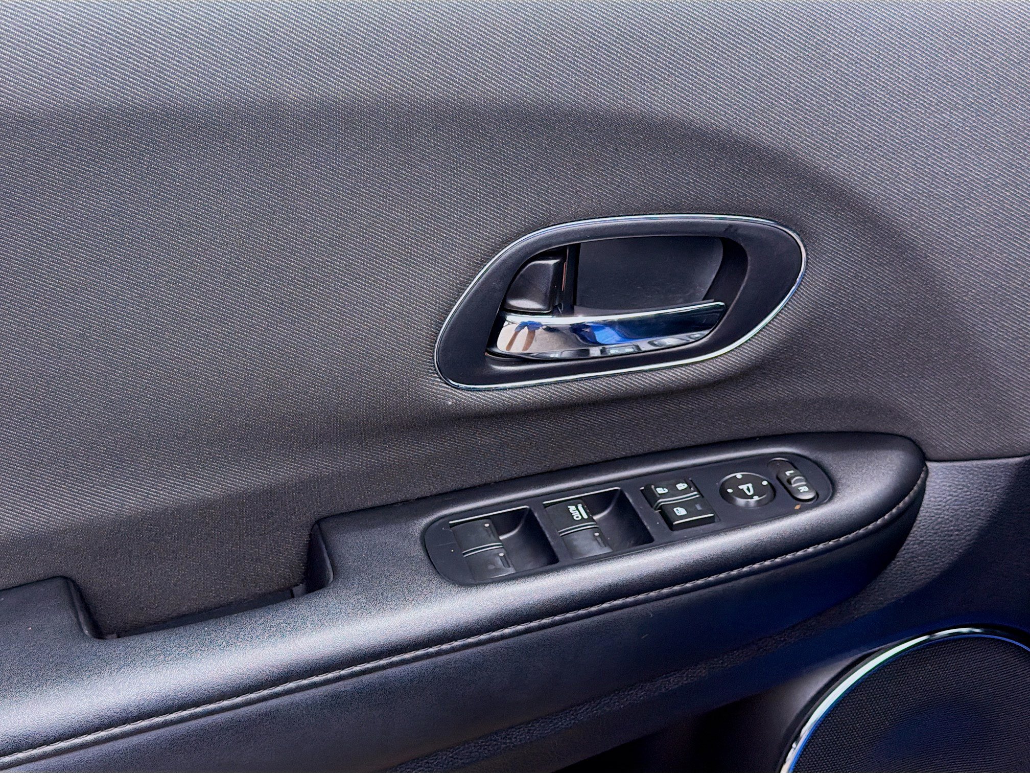Certified 2019 Honda HR-V EX image 16
