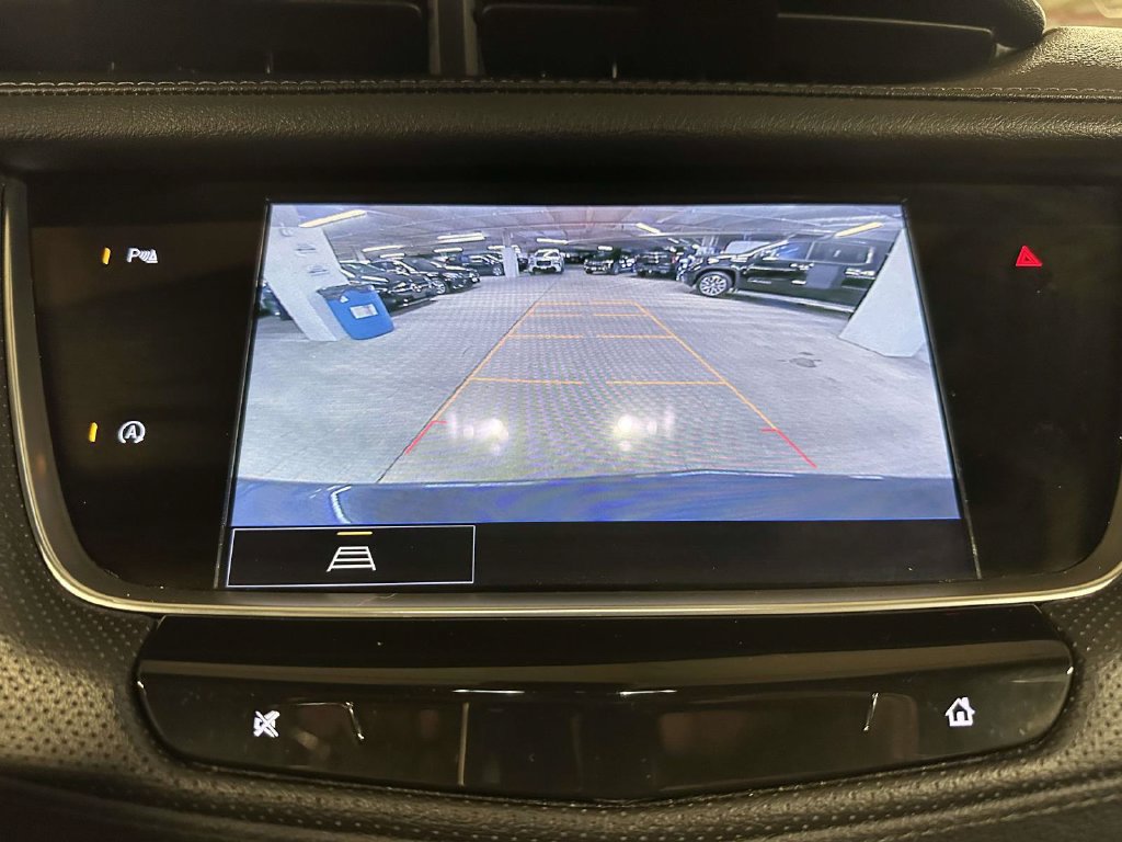Used 2024 Cadillac XT5 Premium Luxury w/ LPO, Floor Liner Package AWD/4WD image 28