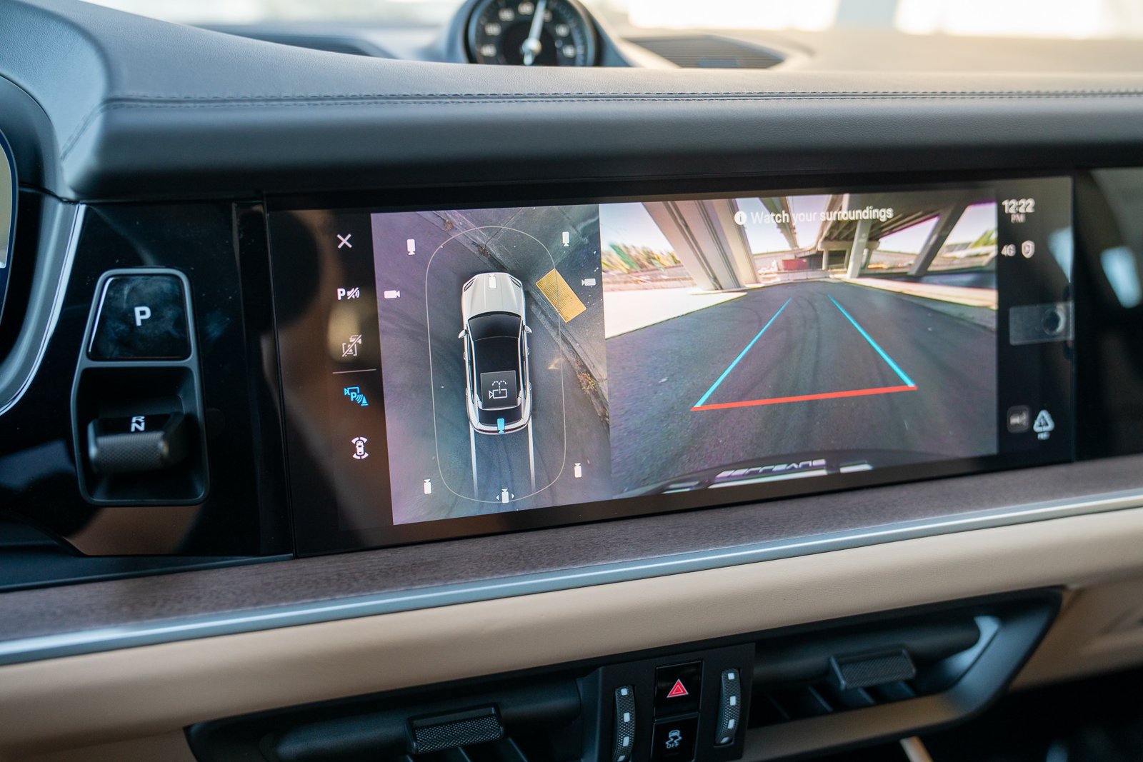 Certified 2025 Porsche Cayenne E-Hybrid Coupe AWD/4WD image 17