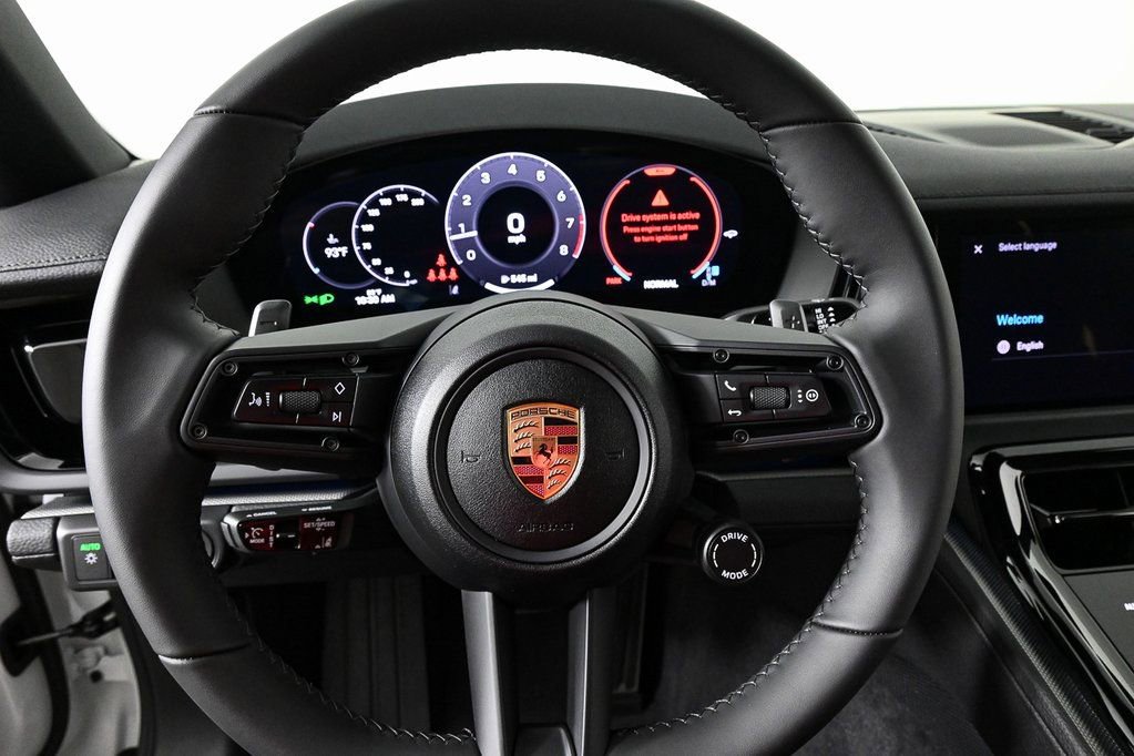Used 2025 Porsche Panamera RWD image 9