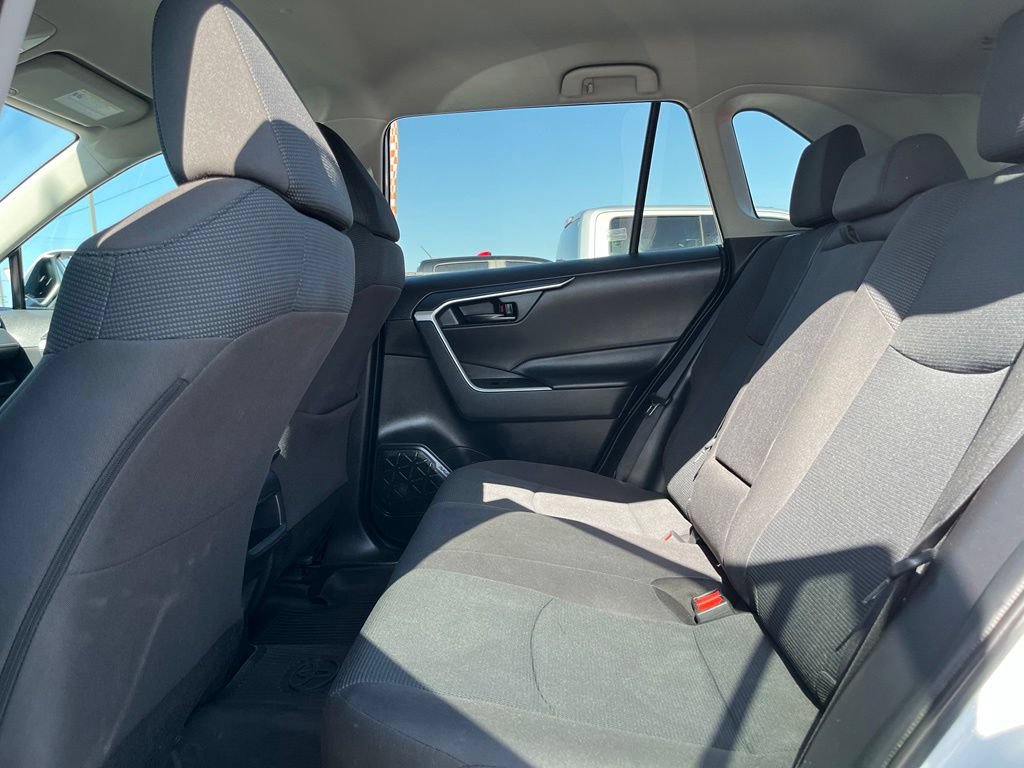 Used 2021 Toyota RAV4 LE FWD image 25