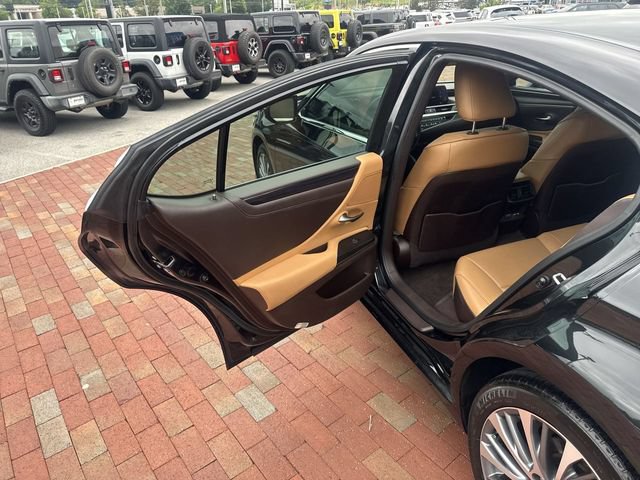 Used 2021 Lexus ES 350 w/ Premium Package FWD image 27