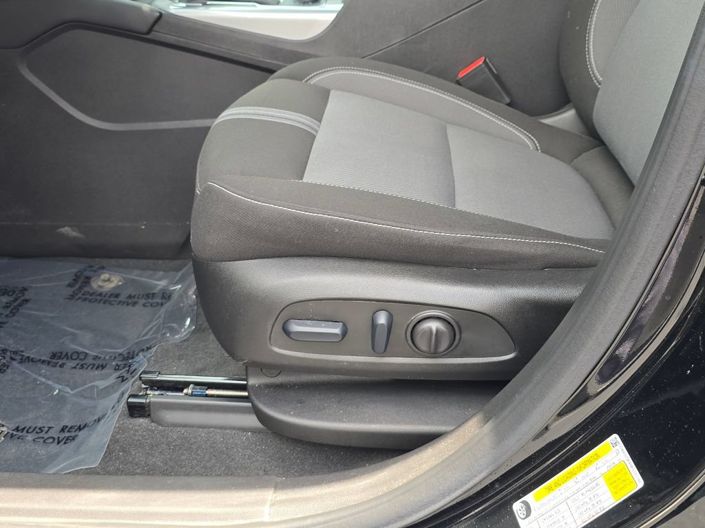 Used 2024 Chevrolet Blazer LT w/ Convenience Package FWD image 12