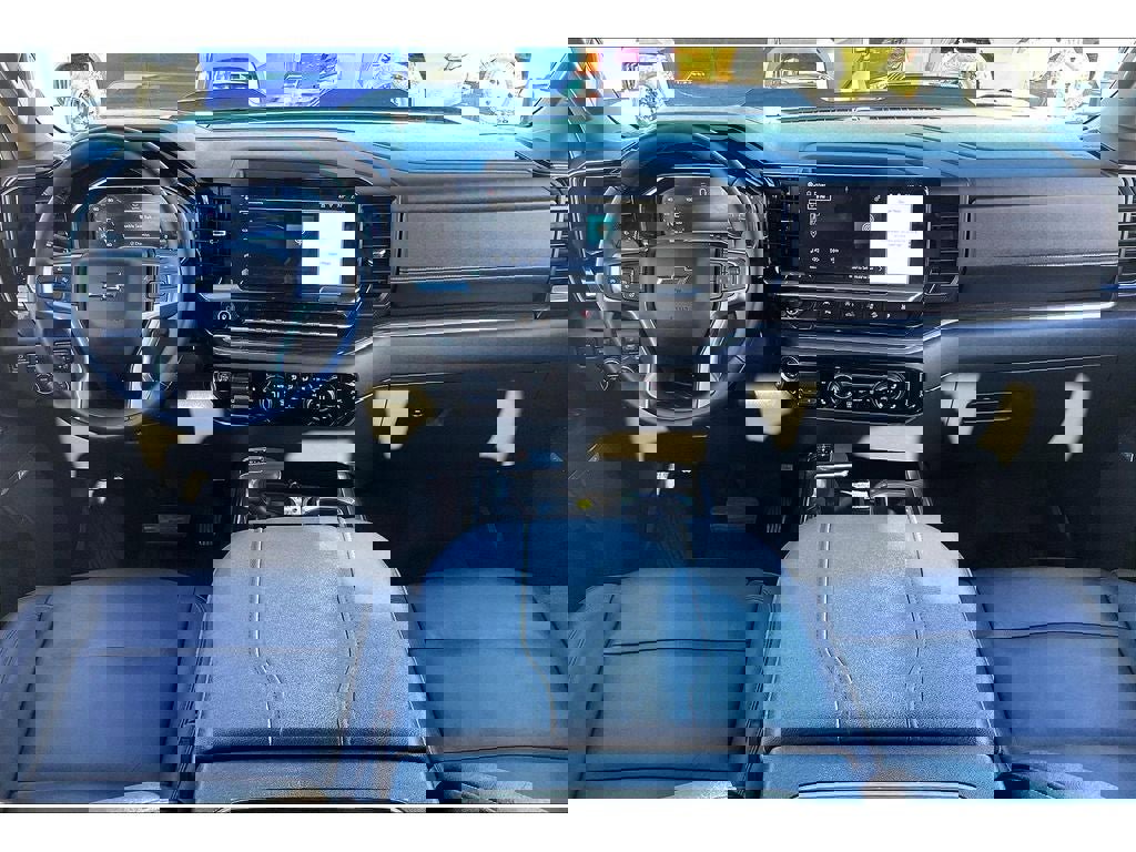 Used 2024 Chevrolet Silverado 1500 LT Trail Boss w/ LT Trail Boss Premium Package image 17