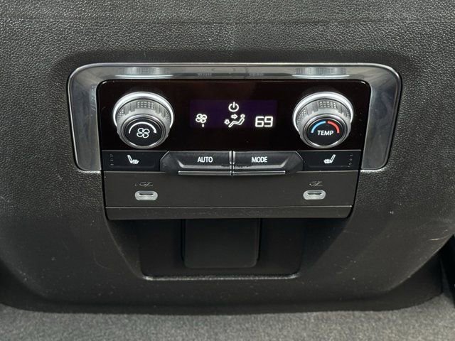 Used 2023 Chevrolet Tahoe RST w/ Luxury Package image 30