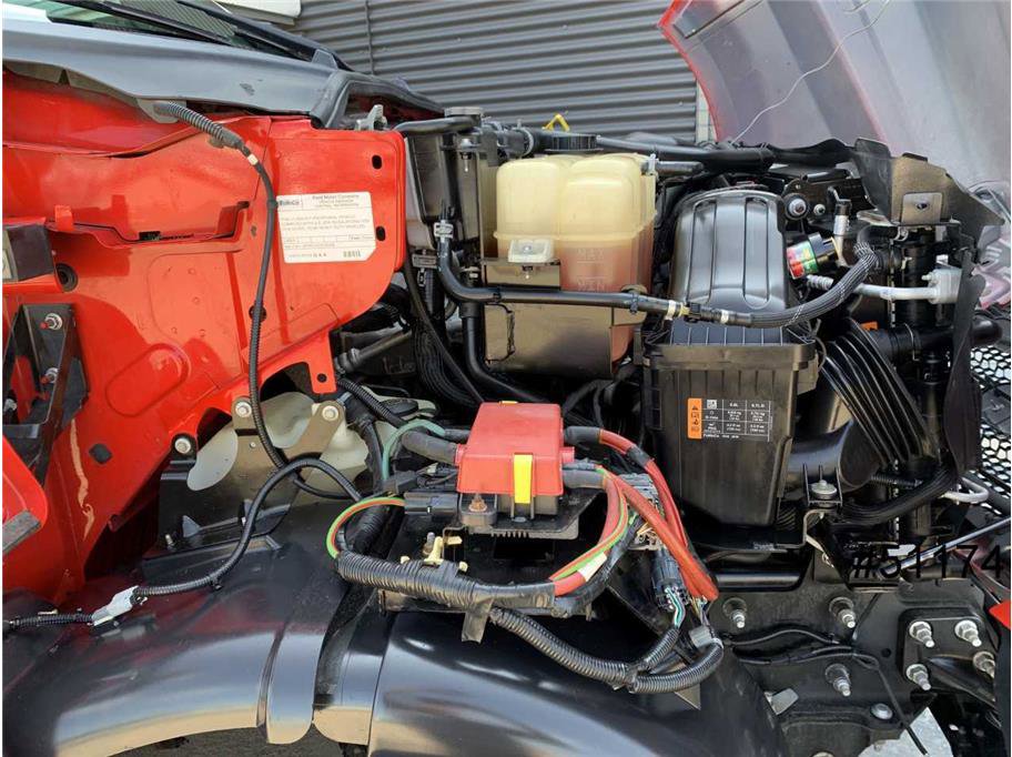 Used 2016 Ford F650 2WD Crew Cab Super Duty image 16