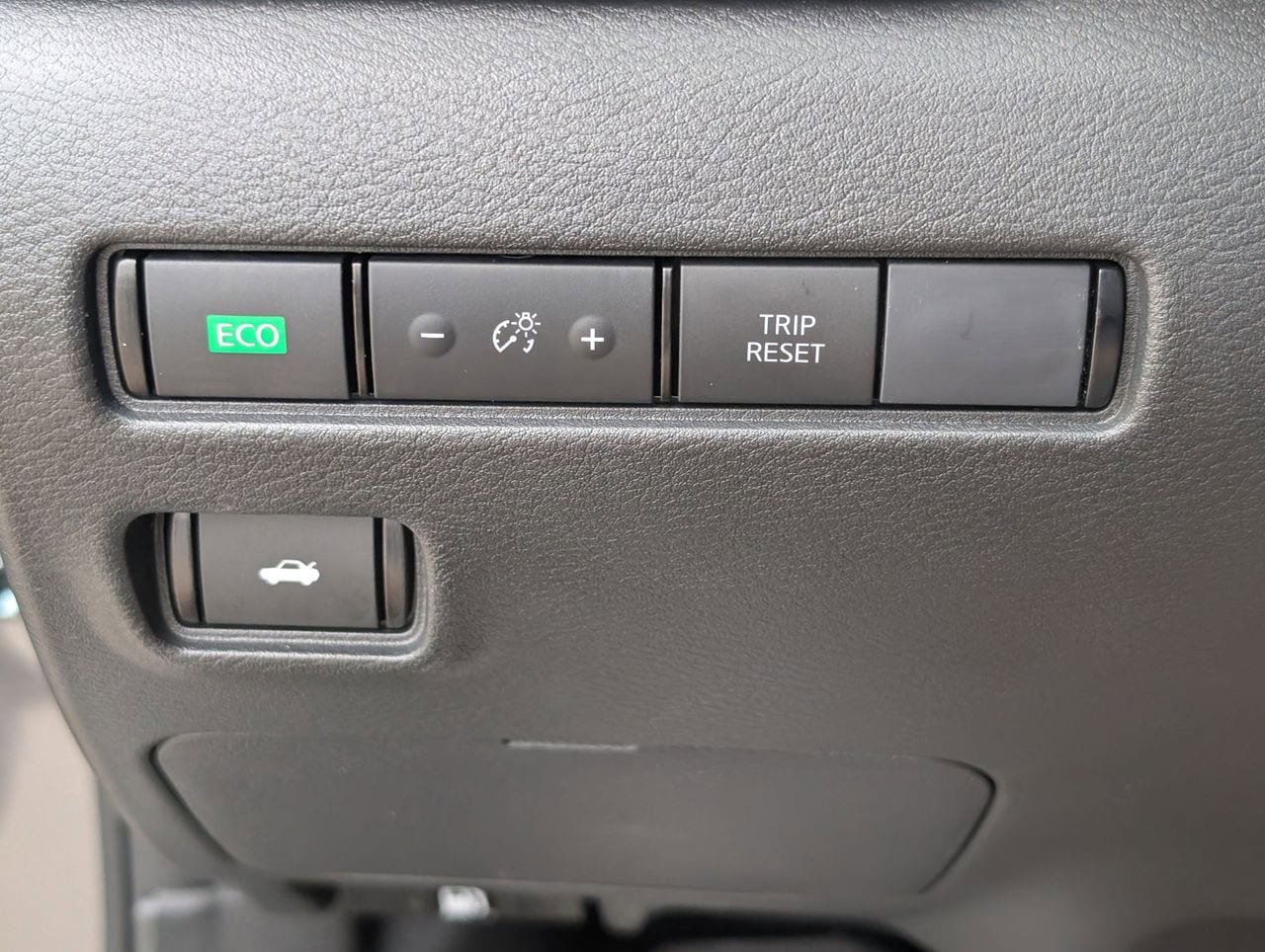 Certified 2025 Nissan Sentra SV w/ All-Weather Package FWD image 24